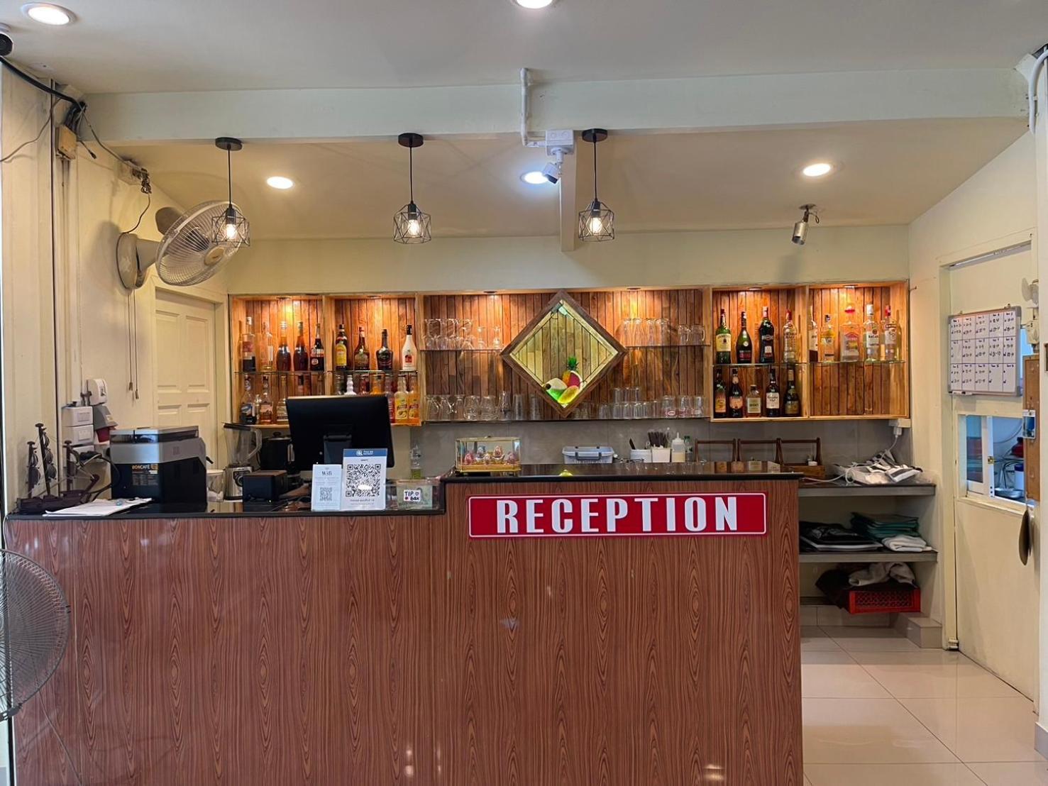 Malee Guesthouse And Restaurant Паттайя Экстерьер фото